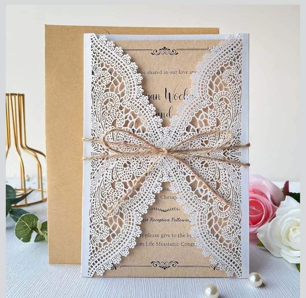 KUCHYNEE 50Pcs 5.12 x7.28" Laser Cut Lace Invitations Kit Kraft Cards/Envelopes